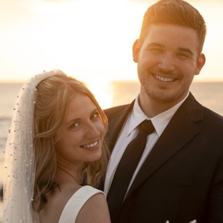 Alex and Emily, who met on Mutual